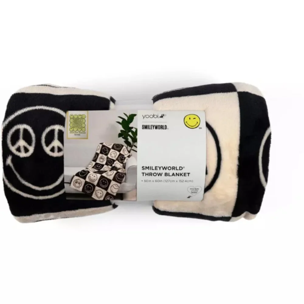 SmileyWorld Faux Shearling Smiley Blanket | Black | Brand New‎